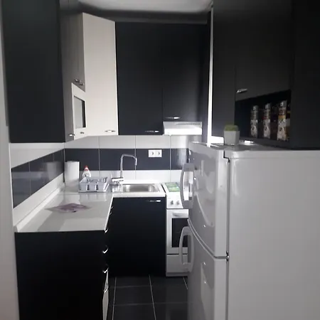 Apartman 2s 비옐리나